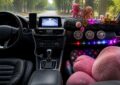 scopri quali accessori auto sono essenziali per migliorare la tua guida e quali sono invece superflui, per fare scelte intelligenti e ottimizzare il tuo veicolo.